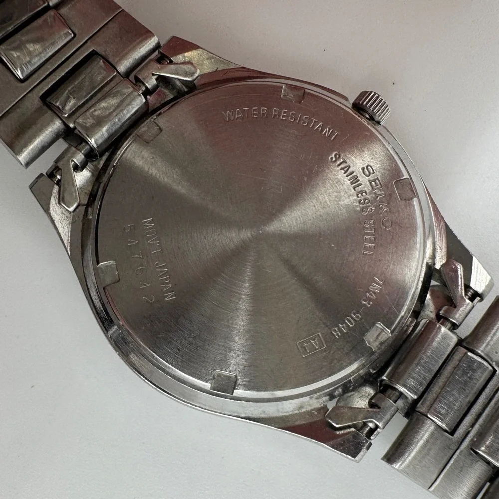 Seiko 7N43-9048 Mens Quartz Watch‎ Silver Stainless Steel Day Date 37mm Case